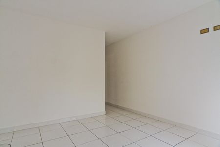 Casa para alugar com 380m², 4 quartos e 6 vagas Casa para alugar com 380m², 4 quartos e 6 vagasSuíte