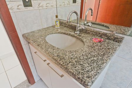 Casa para alugar com 380m², 4 quartos e 6 vagas Casa para alugar com 380m², 4 quartos e 6 vagasBanheiro da Suíte