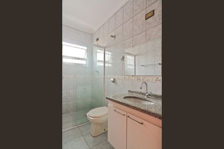 Casa para alugar com 380m², 4 quartos e 6 vagas Casa para alugar com 380m², 4 quartos e 6 vagasBanheiro da Suíte 2