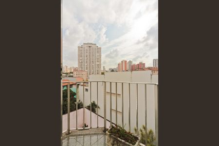 Casa para alugar com 380m², 4 quartos e 6 vagas Casa para alugar com 380m², 4 quartos e 6 vagasVaranda