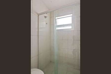 Casa para alugar com 380m², 4 quartos e 6 vagas Casa para alugar com 380m², 4 quartos e 6 vagasÁrea externa - banheiro