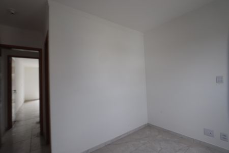 Casa para alugar com 79m², 2 quartos e 2 vagasSuíte 2