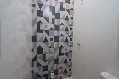 Casa para alugar com 79m², 2 quartos e 2 vagasBanheiro da Suíte