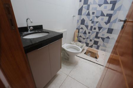 Casa para alugar com 79m², 2 quartos e 2 vagasBanheiro da Suíte 2