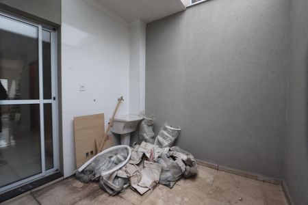 Casa para alugar com 79m², 2 quartos e 2 vagasQuintal e Lavanderia