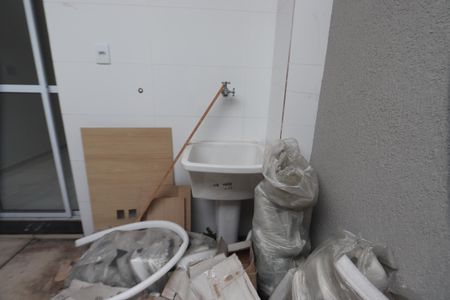 Casa para alugar com 79m², 2 quartos e 2 vagasQuintal e Lavanderia