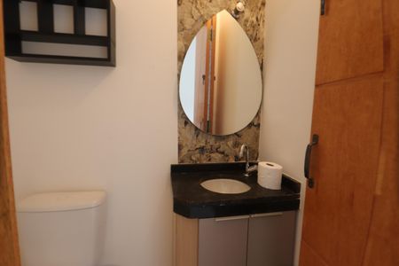 Casa para alugar com 79m², 2 quartos e 2 vagasLavabo