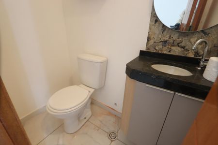 Casa para alugar com 79m², 2 quartos e 2 vagasLavabo