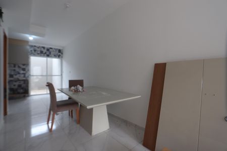 Sala de casa para alugar com 2 quartos, 79m² em Vila Antonieta, São Paulo