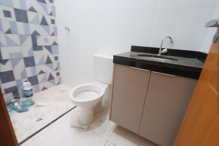 Casa para alugar com 79m², 2 quartos e 2 vagasBanheiro da Suíte