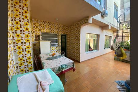 Casa para alugar com 350m², 3 quartos e sem vagaÁrea de serviço