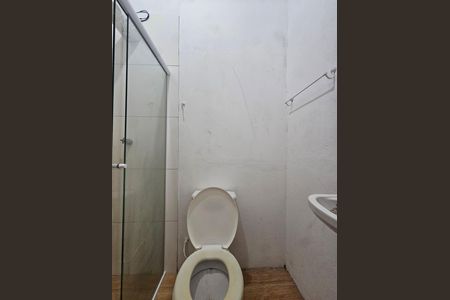 Studio para alugar com 20m², 0 quarto e sem vaga Studio para alugar com 20m², 0 quarto e sem vagaBanheiro