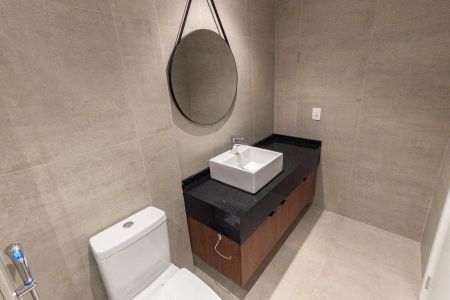 Apartamento para alugar com 127m², 2 quartos e 2 vagas Apartamento para alugar com 127m², 2 quartos e 2 vagasBanheiro da Suíte