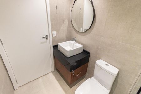 Apartamento para alugar com 127m², 2 quartos e 2 vagas Apartamento para alugar com 127m², 2 quartos e 2 vagasBanheiro