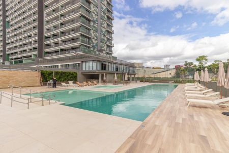 Apartamento para alugar com 127m², 2 quartos e 2 vagas Apartamento para alugar com 127m², 2 quartos e 2 vagasÁrea comum - Piscina