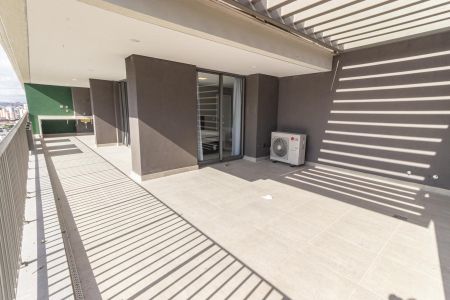 Apartamento para alugar com 127m², 2 quartos e 2 vagas Apartamento para alugar com 127m², 2 quartos e 2 vagasVaranda