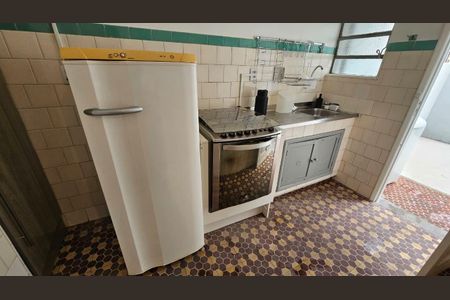 Cozinha de apartamento à venda com 1 quarto, 42m² em Menino Deus, Porto Alegre