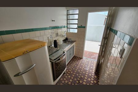 Cozinha de apartamento à venda com 1 quarto, 42m² em Menino Deus, Porto Alegre