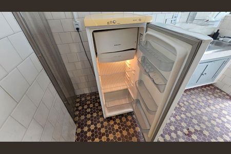 Cozinha de apartamento à venda com 1 quarto, 42m² em Menino Deus, Porto Alegre