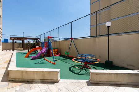 Apartamento para alugar com 52m², 2 quartos e 1 vaga Apartamento para alugar com 52m², 2 quartos e 1 vagaÁrea comum - Playground