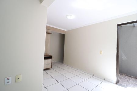 Casa para alugar com 70m², 2 quartos e sem vagaSala