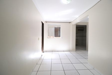 Sala de casa para alugar com 2 quartos, 70m² em Presidente Roosevelt, Uberlândia