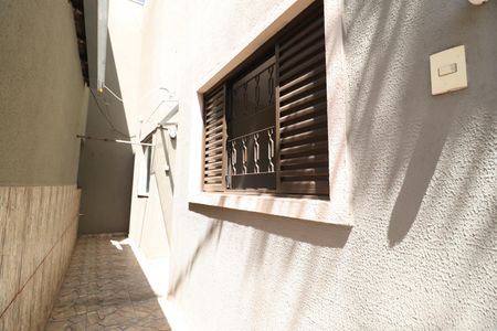 Casa para alugar com 70m², 2 quartos e sem vagaFachada