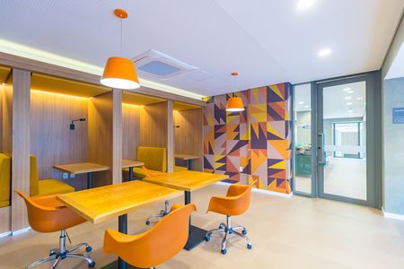 Apartamento à venda com 109m², 2 quartos e 2 vagas Apartamento à venda com 109m², 2 quartos e 2 vagasCoworking
