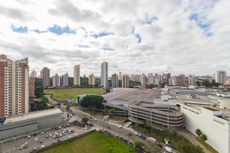Apartamento à venda com 109m², 2 quartos e 2 vagas Apartamento à venda com 109m², 2 quartos e 2 vagasVista - Área de Serviço