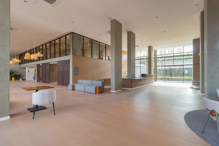 Apartamento à venda com 109m², 2 quartos e 2 vagas Apartamento à venda com 109m², 2 quartos e 2 vagasHall social