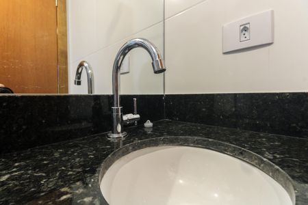 Apartamento para alugar com 48m², 2 quartos e sem vaga Apartamento para alugar com 48m², 2 quartos e sem vagaBanheiro