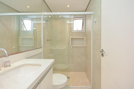 Apartamento para alugar com 95m², 3 quartos e 2 vagas Apartamento para alugar com 95m², 3 quartos e 2 vagasBanheiro 2