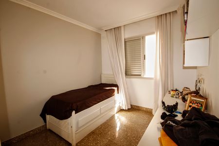 Apartamento à venda com 140m², 4 quartos e 4 vagasQuarto 2