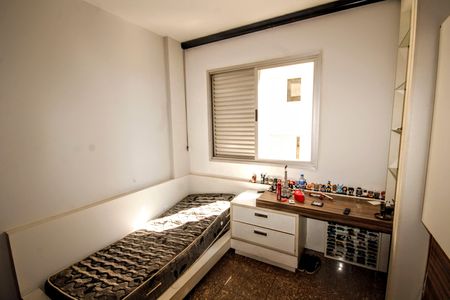 Apartamento à venda com 140m², 4 quartos e 4 vagasQuarto