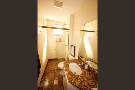 Apartamento à venda com 140m², 4 quartos e 4 vagasBanheiro da Suíte