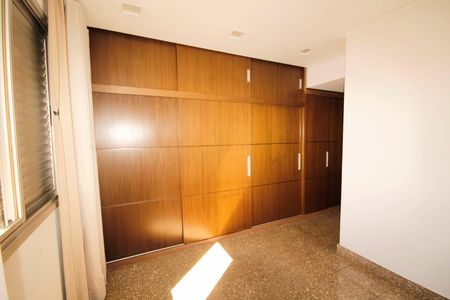 Apartamento à venda com 140m², 4 quartos e 4 vagasQuarto 3