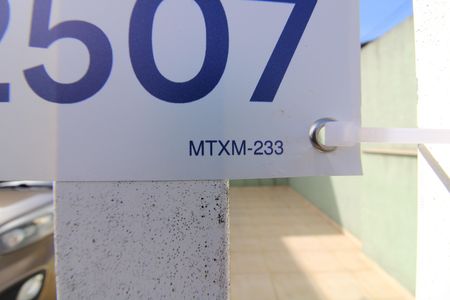 Casa à venda com 300m², 6 quartos e 3 vagascod. placa