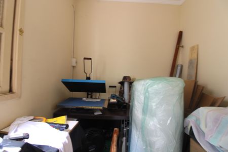 Casa à venda com 300m², 6 quartos e 3 vagasQuarto 2 casa 1