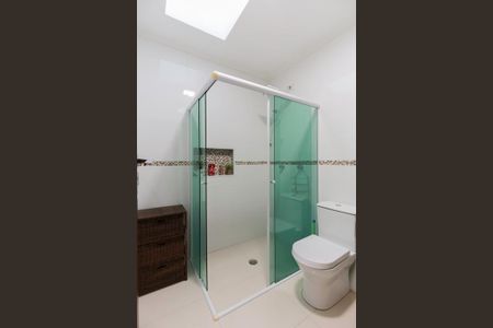 Casa para alugar com 146m², 3 quartos e 3 vagas Casa para alugar com 146m², 3 quartos e 3 vagasBanheiro social