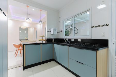 Casa para alugar com 146m², 3 quartos e 3 vagas Casa para alugar com 146m², 3 quartos e 3 vagasCozinha
