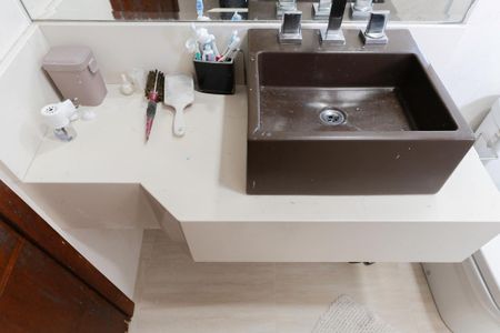 Casa para alugar com 146m², 3 quartos e 3 vagas Casa para alugar com 146m², 3 quartos e 3 vagasBanheiro da suíte