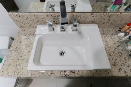 Casa para alugar com 146m², 3 quartos e 3 vagas Casa para alugar com 146m², 3 quartos e 3 vagasBanheiro social