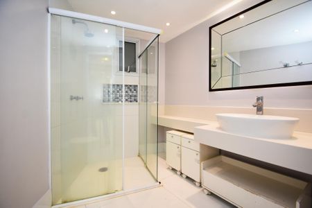 Apartamento à venda com 178m², 3 quartos e 2 vagasbanheiro quarto 3