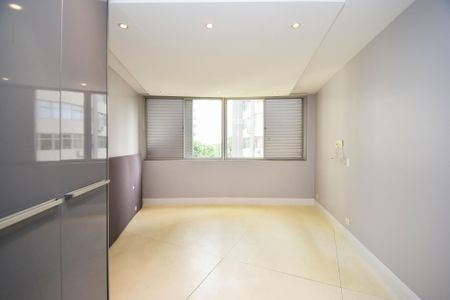 Apartamento à venda com 178m², 3 quartos e 2 vagasquarto 3