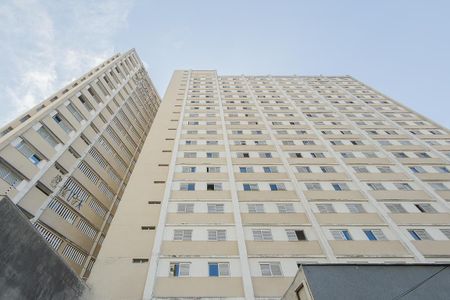 Studio para alugar com 50m², 2 quartos e 1 vaga Studio para alugar com 50m², 2 quartos e 1 vagaFachada