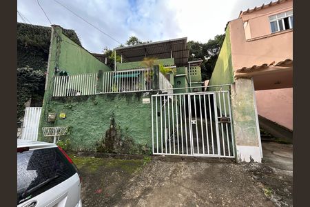 Casa à venda com 8635m², 5 quartos e 2 vagasFachada