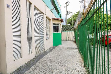 Apartamento para alugar com 71m², 3 quartos e 1 vaga Apartamento para alugar com 71m², 3 quartos e 1 vagaEntrada