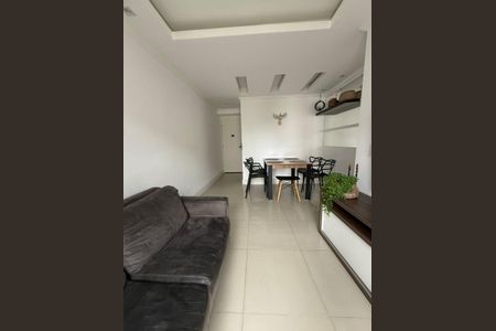 Apartamento para alugar com 55m², 2 quartos e 1 vaga Apartamento para alugar com 55m², 2 quartos e 1 vagaSala de Jantar
