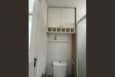 Apartamento para alugar com 55m², 2 quartos e 1 vaga Apartamento para alugar com 55m², 2 quartos e 1 vagaBanheiro