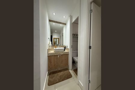 Apartamento para alugar com 55m², 2 quartos e 1 vaga Apartamento para alugar com 55m², 2 quartos e 1 vagaBanheiro